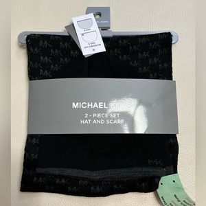 NWT - Michael Kors Reversible Beanie & Logo Scarf Set